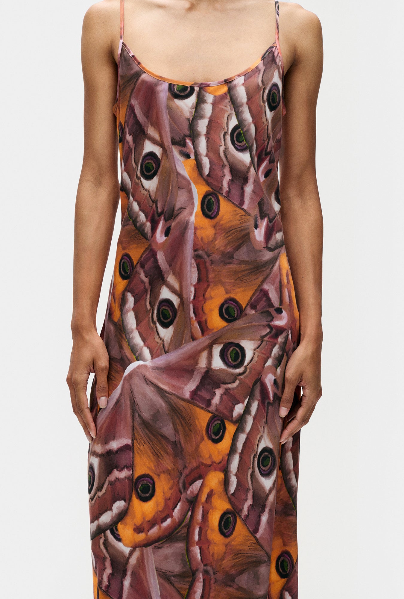 1996 DRESS WINGSPAN