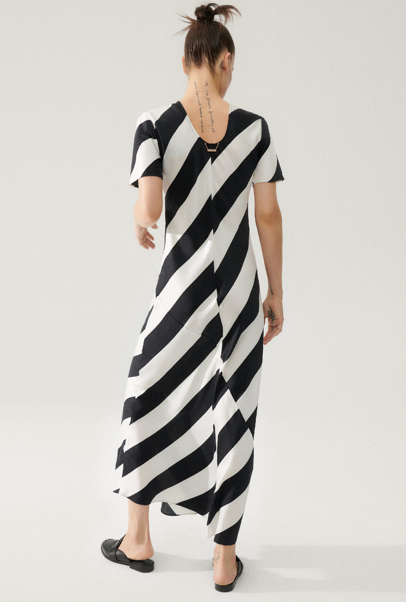 SHORT SLEEVE BIAS DRESS BLACK STRIPE