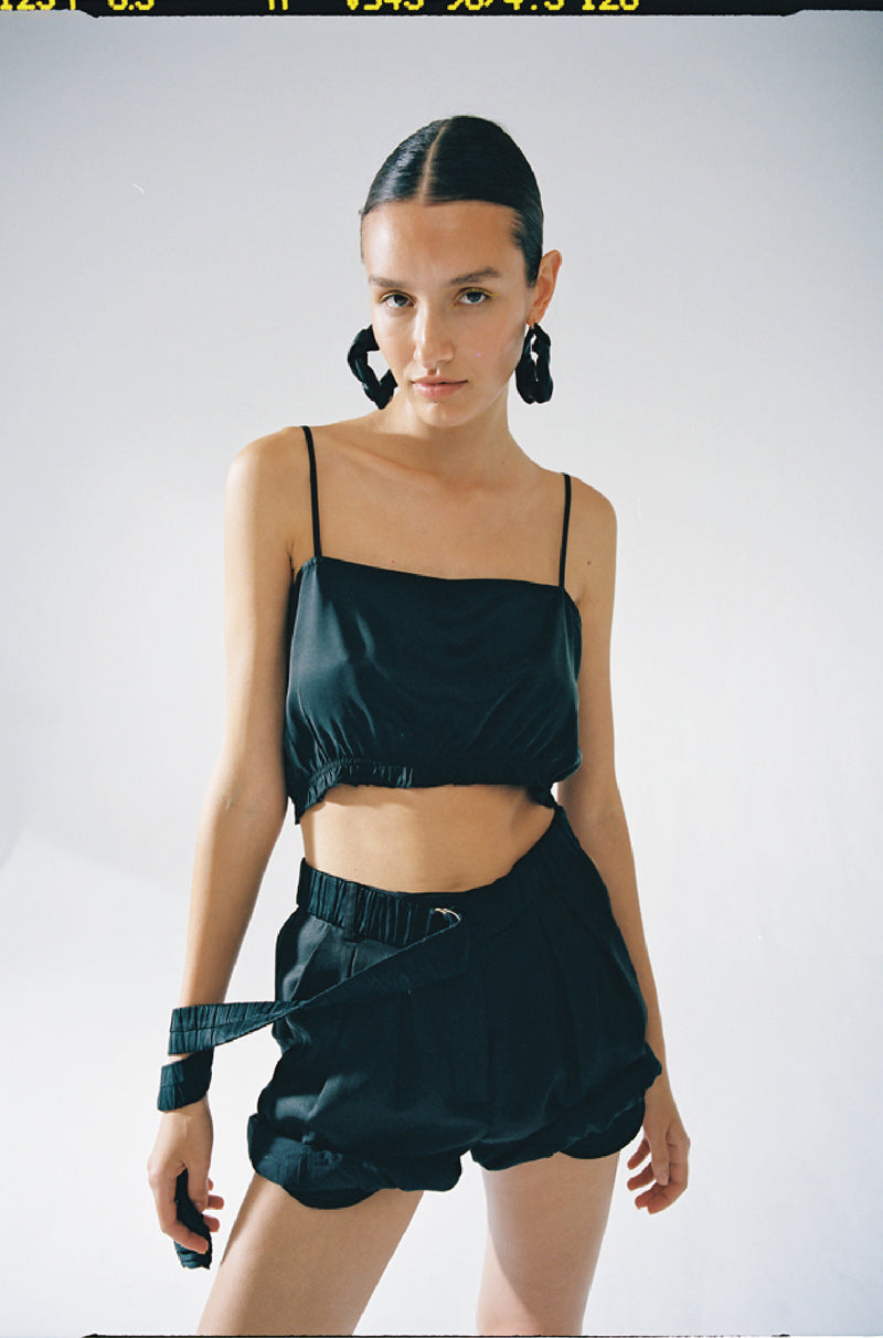 CROPPED CAMI BLACK